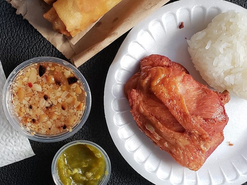 Lady’s Chicken & Rice food
